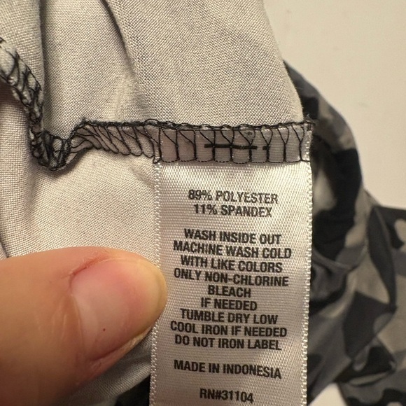 New Directions Women’s Black and Gray Leggings Set - Picture 8 of 13